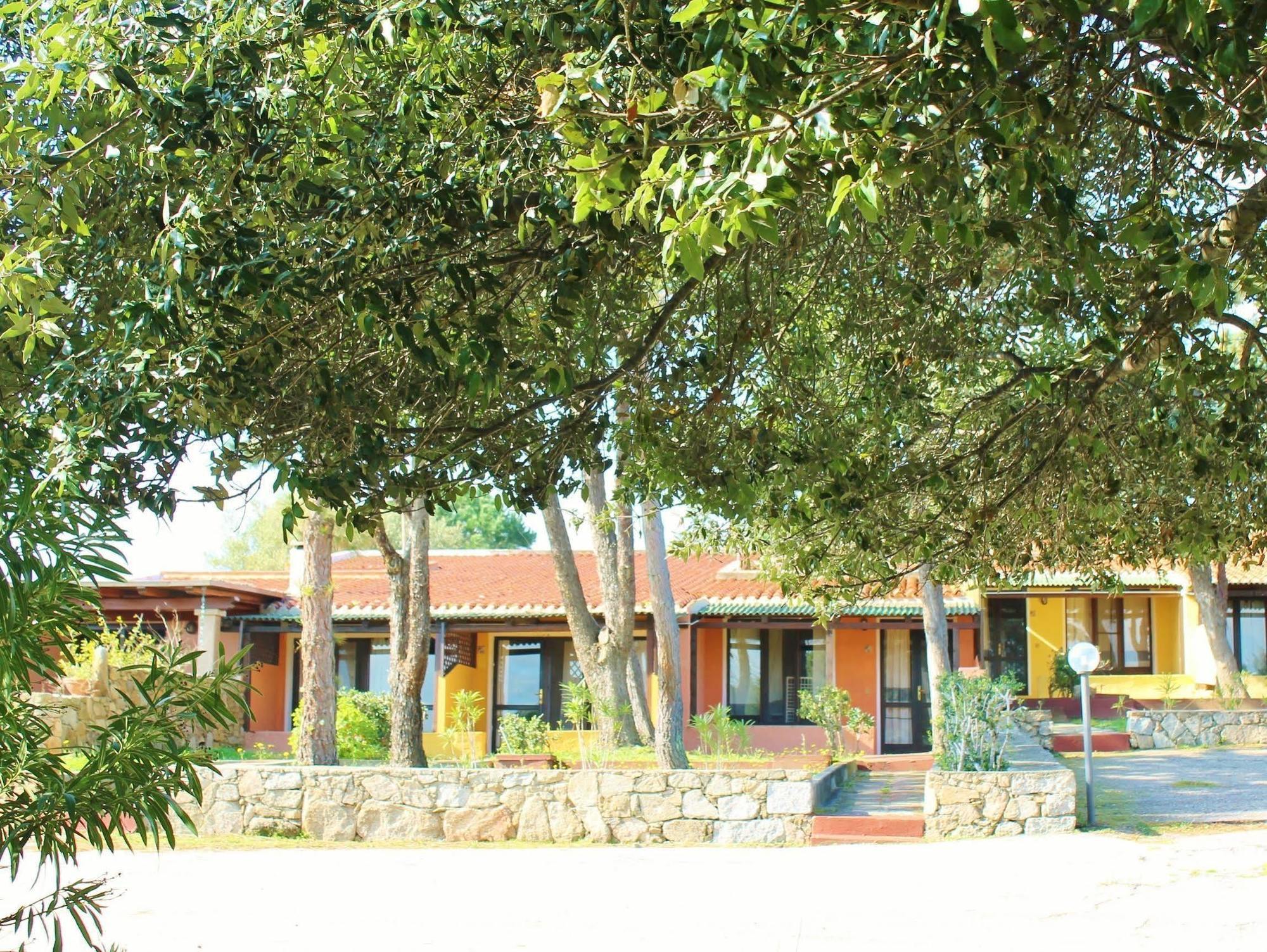 Residence Blue Corner Porto Pollo Палау Екстериор снимка