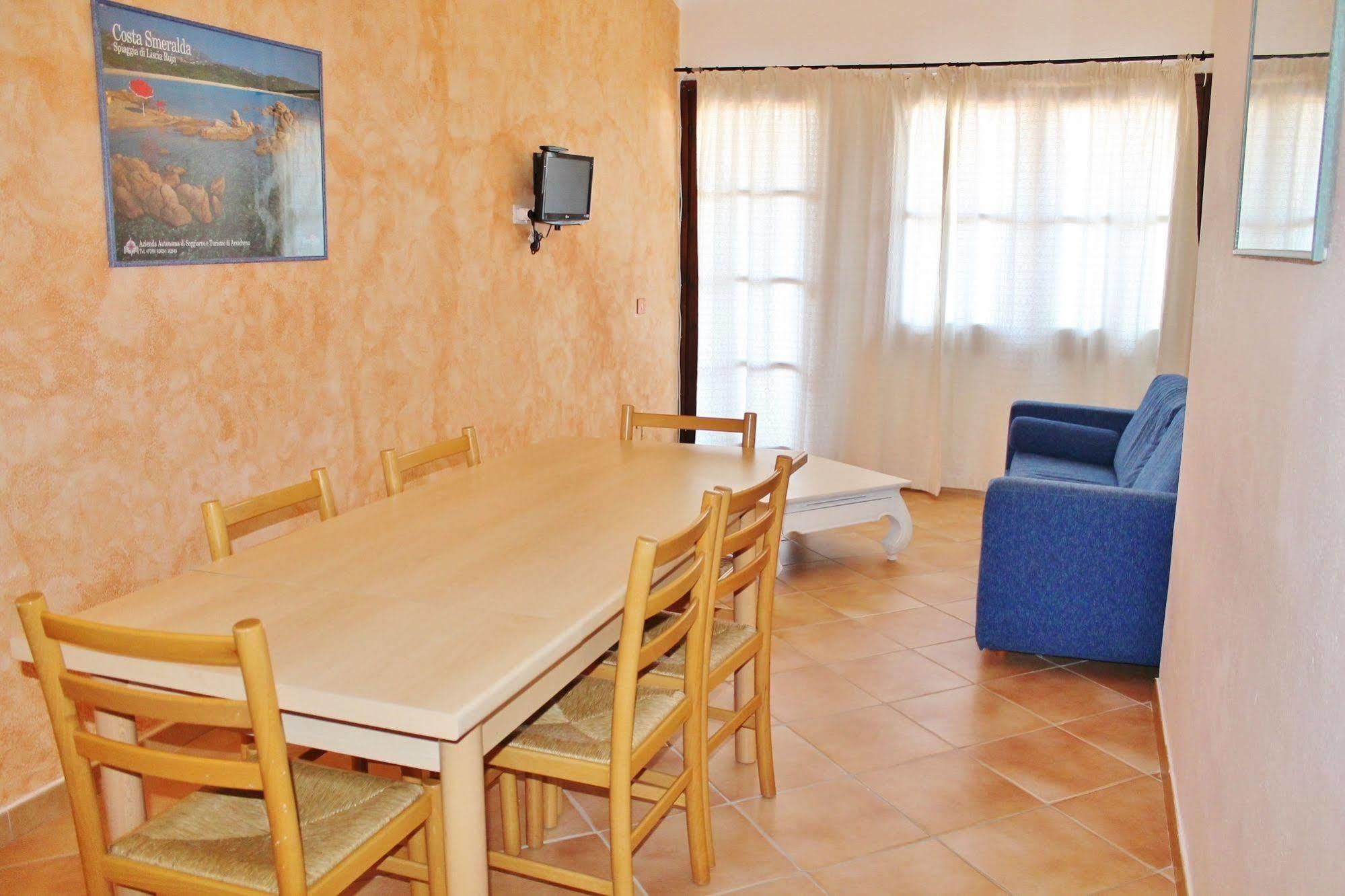 Residence Blue Corner Porto Pollo Палау Екстериор снимка