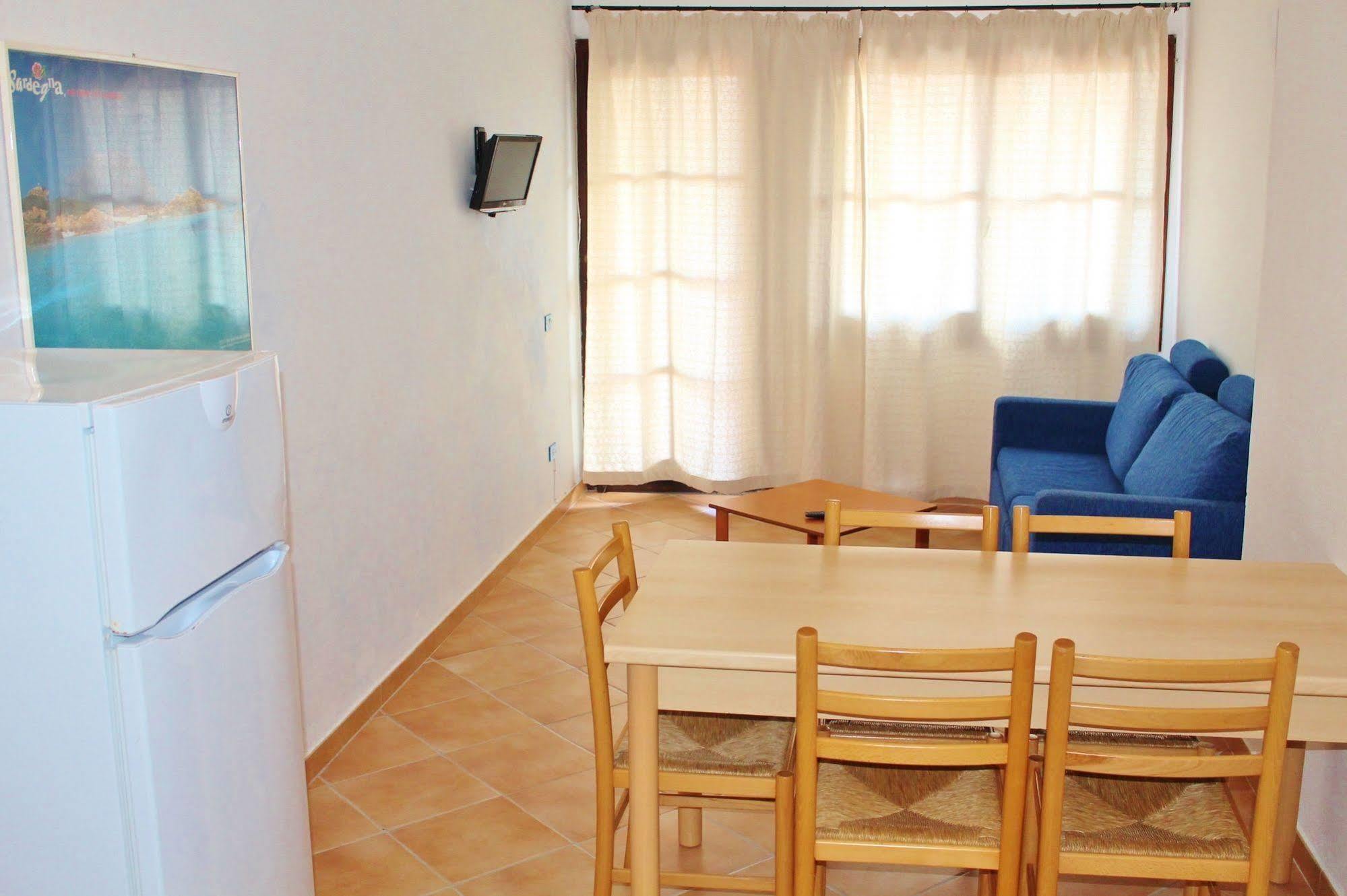 Residence Blue Corner Porto Pollo Палау Екстериор снимка