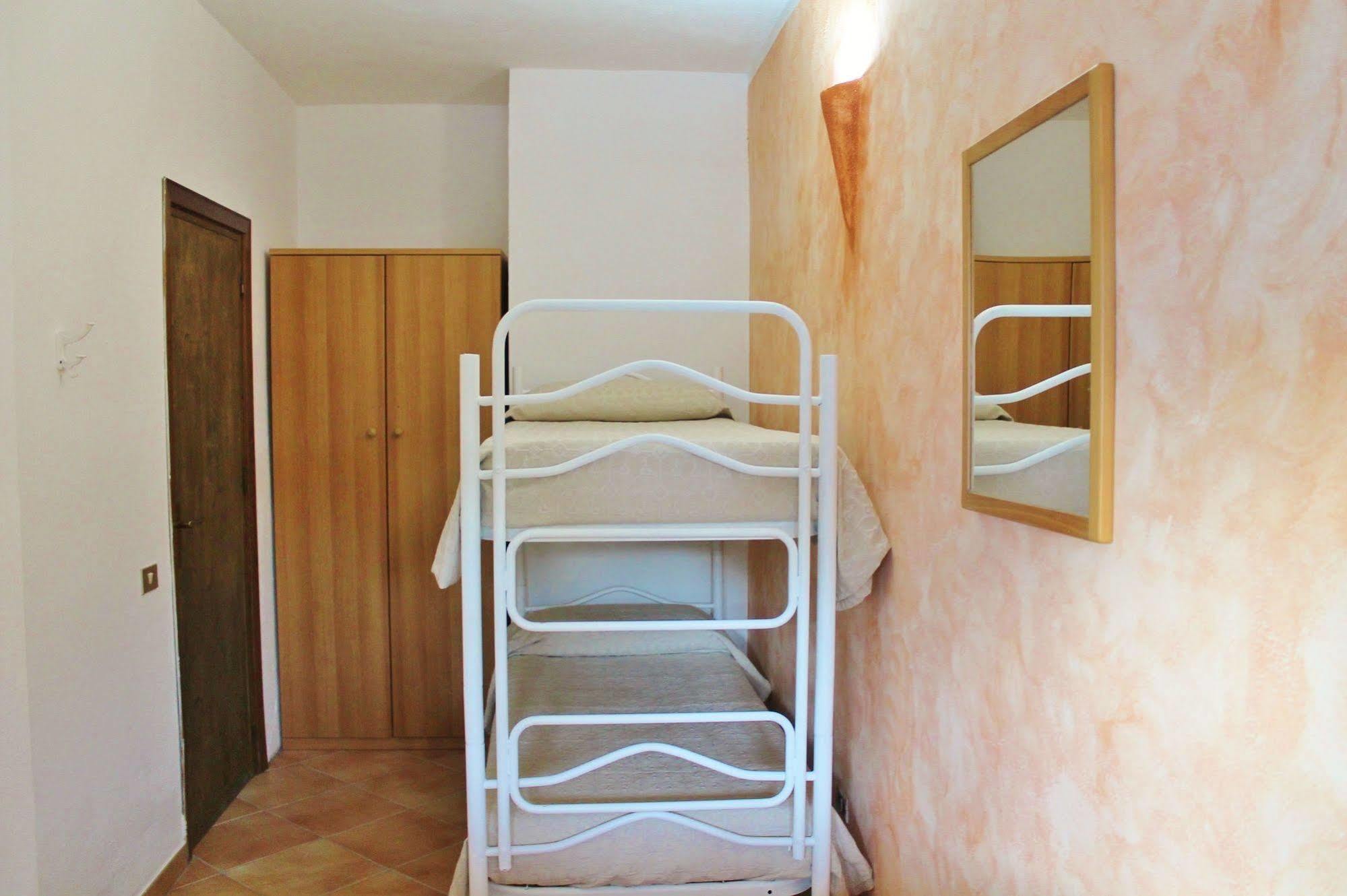 Residence Blue Corner Porto Pollo Палау Екстериор снимка